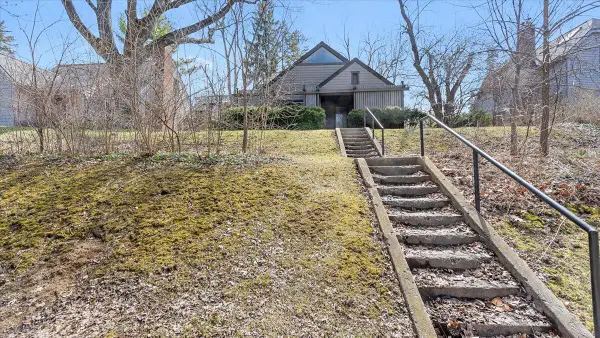 1307 Lutz Avenue, Ann Arbor, MI 48103