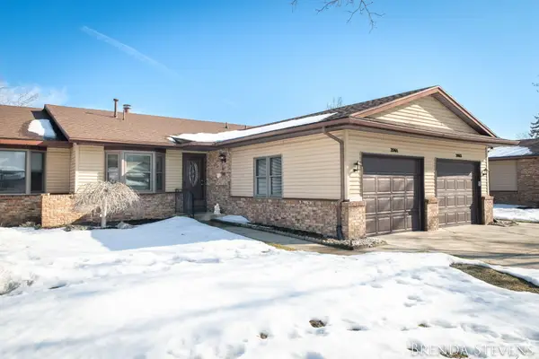 2061 Ter Van Drive Ne, Grand Rapids, MI 49505