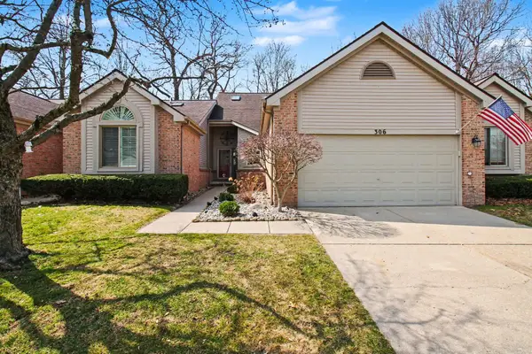 306 Pineknoll Court, Brighton, MI 48116