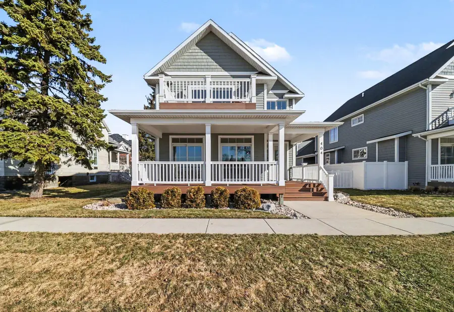 404 W Loomis Street, Ludington, MI 49431 - #3