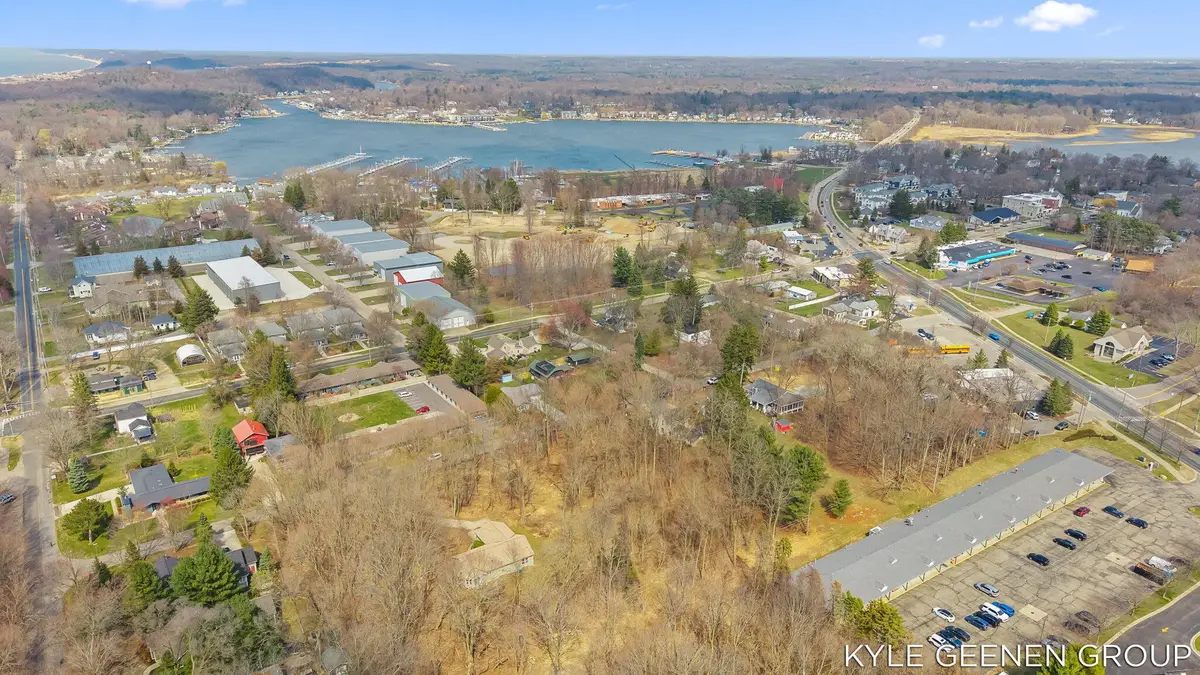 387 & 389 W Fremont Street, Douglas, MI 49406 - #1