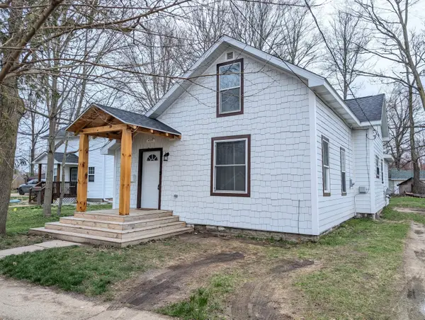 239 Bangor Street, Bangor, MI 49013