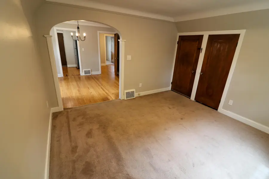 907 E Fifth Street, Royal Oak, MI 48067 - #3