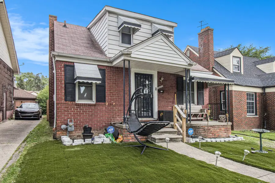 19312 Goulburn Avenue, Detroit, MI 48205 - #2