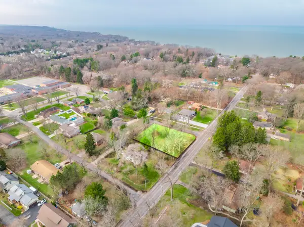 2754 W Glenlord Road, Stevensville, MI 49127