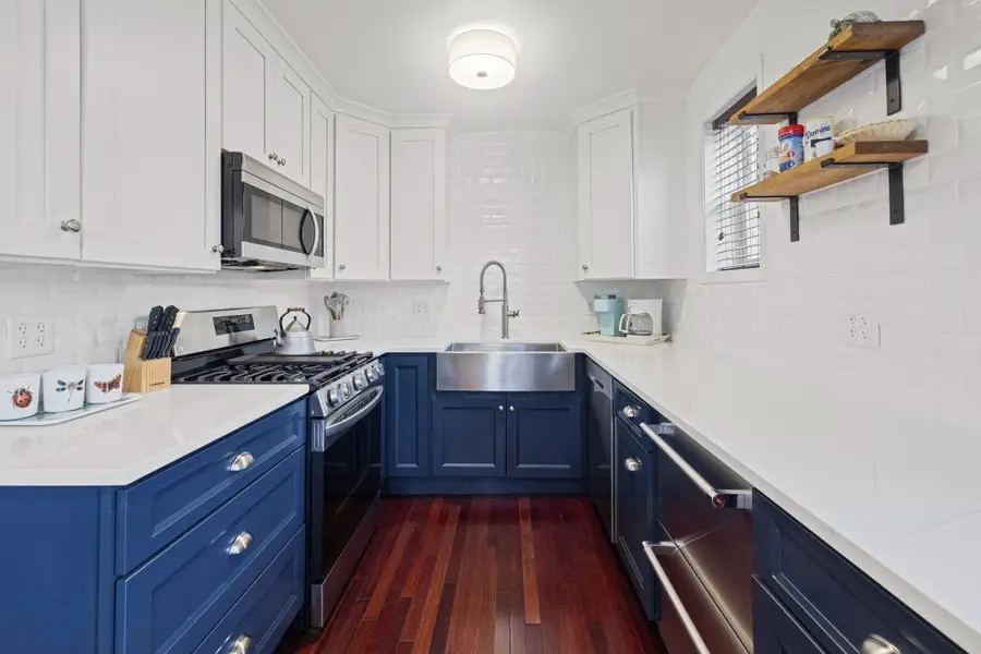 607 Sherwood Avenue, Three Oaks, MI 49128 - #3