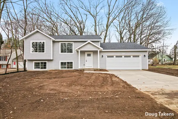 4764 Potter Avenue Se, Kentwood, MI 49548