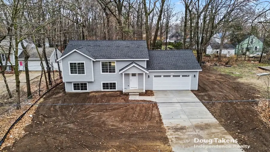 4764 Potter Avenue Se, Kentwood, MI 49548 - #3