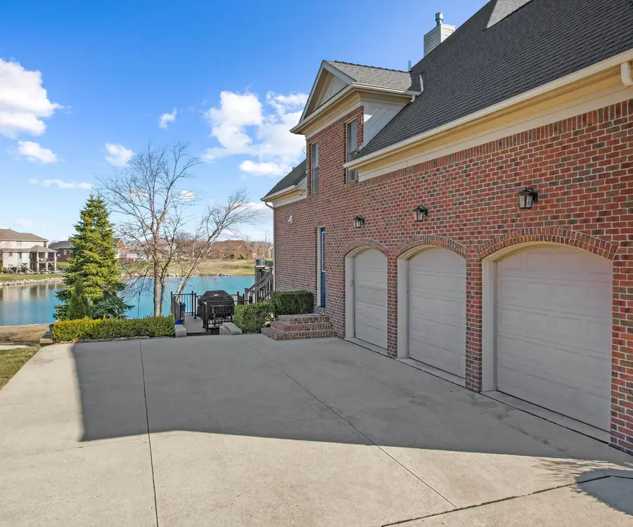 8178 Hunters Ridge Drive, Newport, MI 48166 - #3