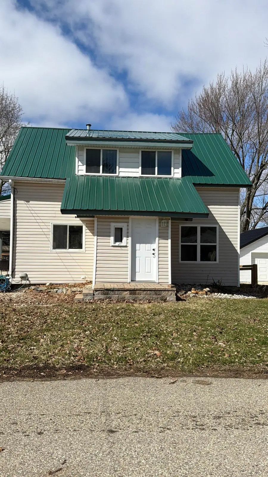 301 N Kennefic Street, Yale, MI 48097 - #2