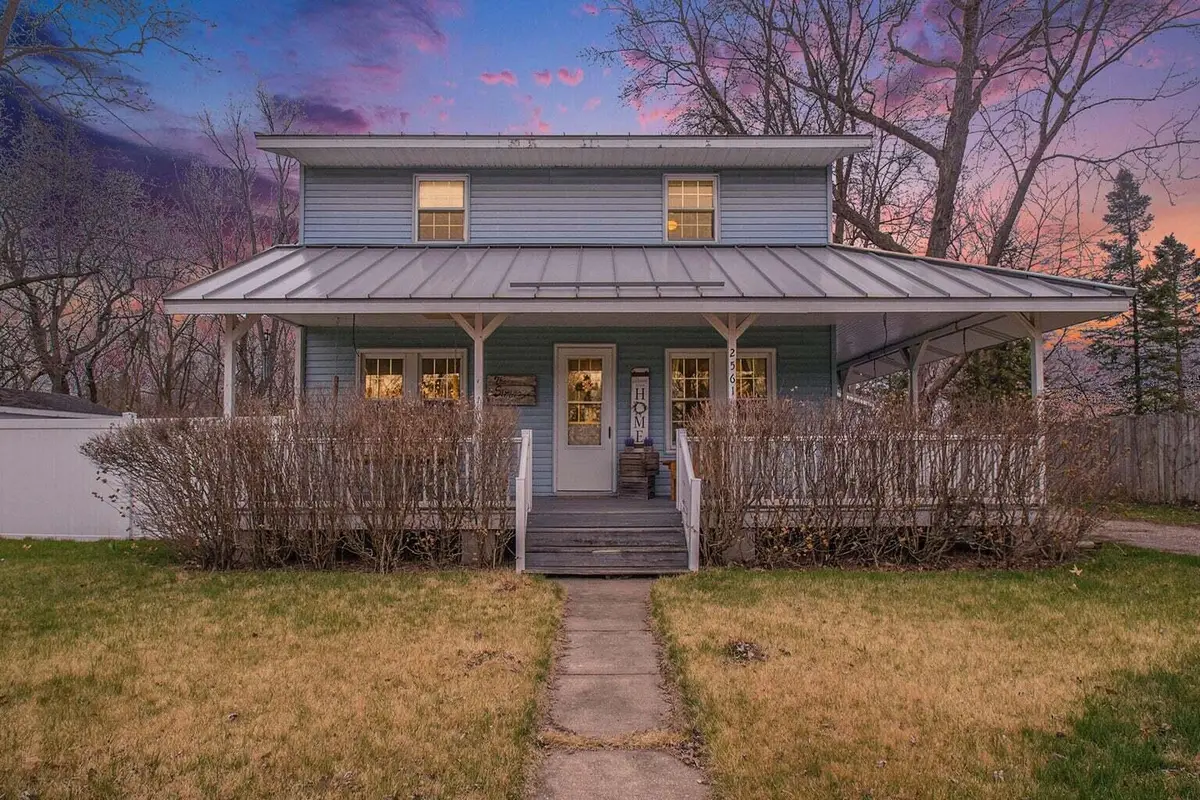 2561 Lake Shore Drive, Niles, MI 49120 - #1