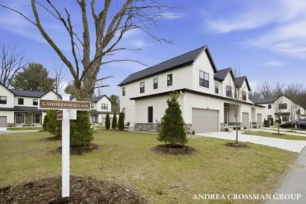 1989 S Shorewood Lane, Holland, MI 49423