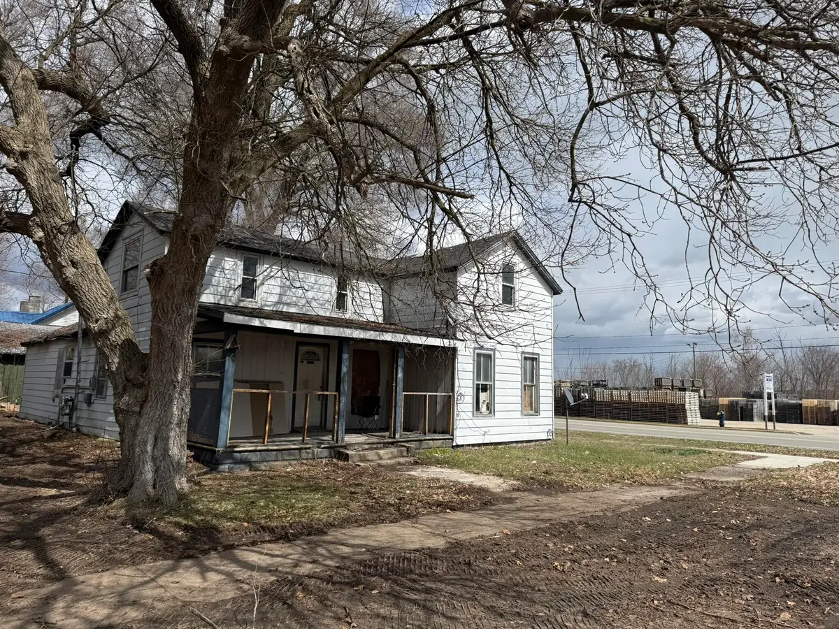 115 E 4th Street, Evart, MI 49631 - #1