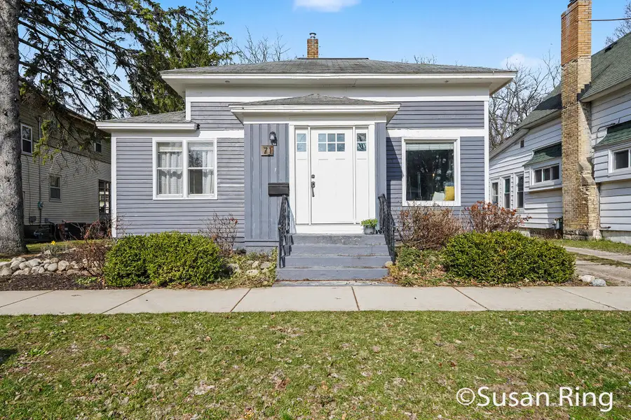 71 Eastmanville Street, Coopersville, MI 49404 - #2