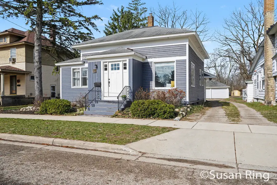 71 Eastmanville Street, Coopersville, MI 49404 - #3