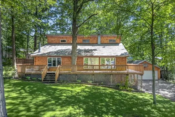 9531 W Silver Lake Road, Mears, MI 49436