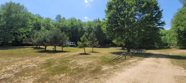4551 Deer Cove Road, Custer, MI 49405