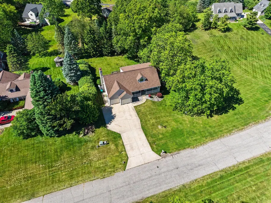 13574 Orchard Court, Chelsea, MI 48118 - #2