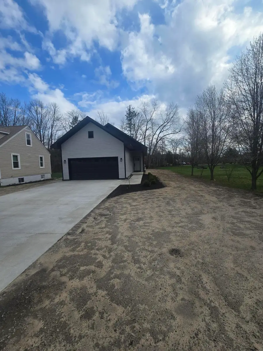 315 E Arlington Street, Bangor, MI 49013 - #2