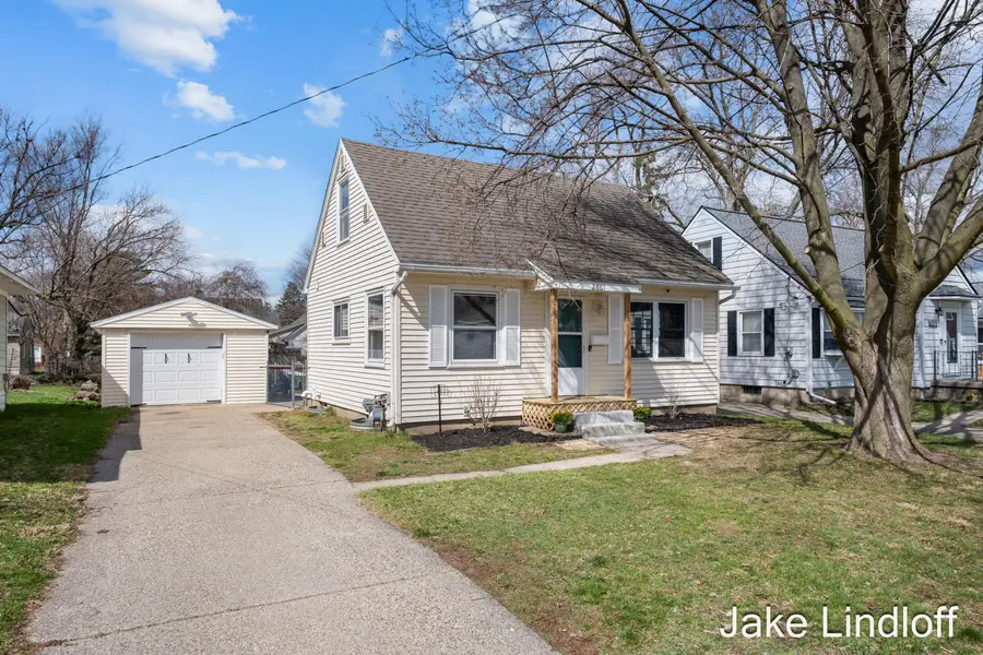 2661 Avon Avenue Sw, Wyoming, MI 49519 - #2