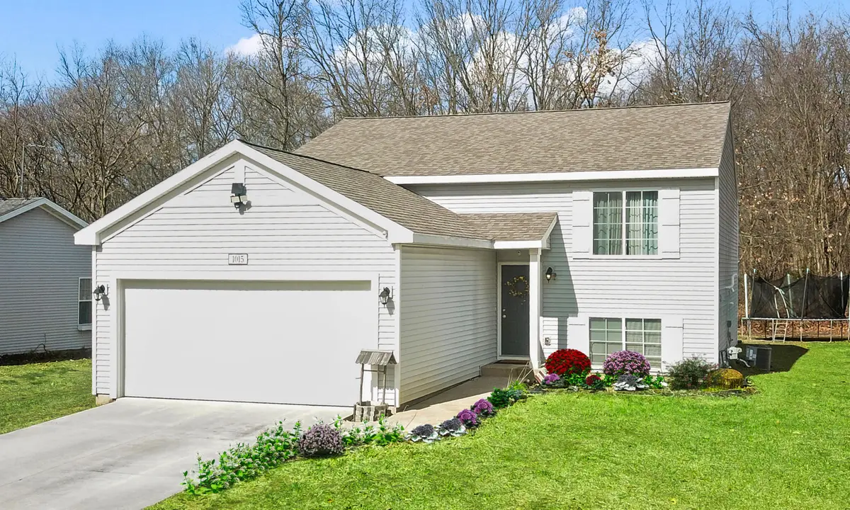 1015 Point Way, Lawton, MI 49065 - #1