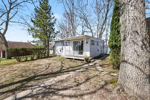 8941 Mott Drive, Jackson, MI 49201