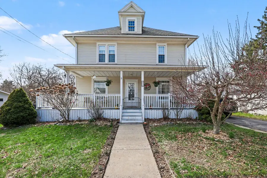 410 S Center Street, Stockbridge, MI 49285 - #2