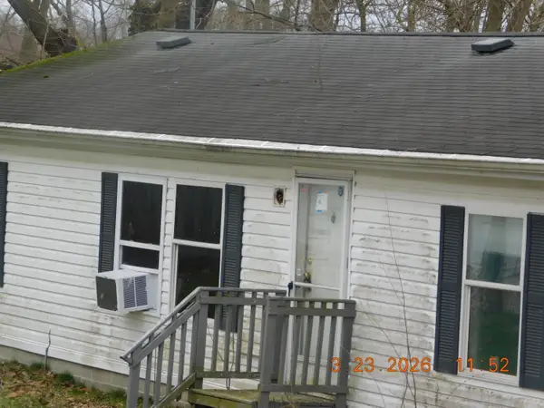 54565 Adams Avenue, Eau Claire, MI 49111