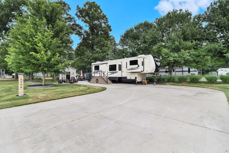 9909 S Paradise Circle #92, Baldwin, MI 49304 - #2