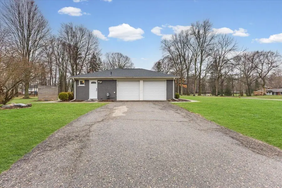 4790 Belzair Drive, Troy, MI 48085 - #3