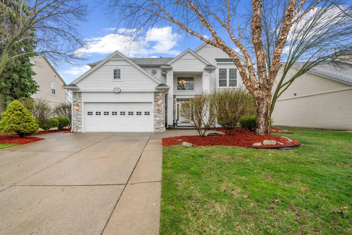 1042 Equestrian Drive, South Lyon, MI 48178 - #1