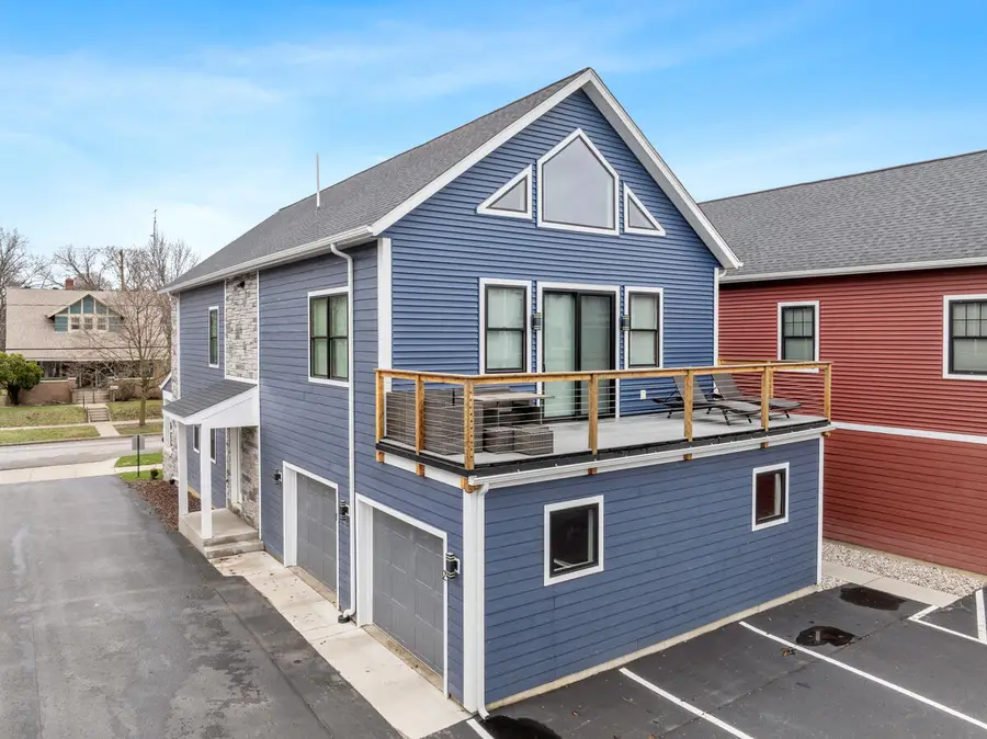 633 Fairview Avenue Ne #1, Grand Rapids, MI 49503 - #2