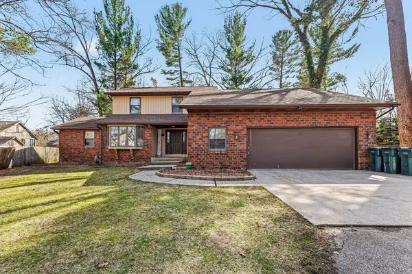 1437 Brookwood Drive, Norton Shores, MI 49441