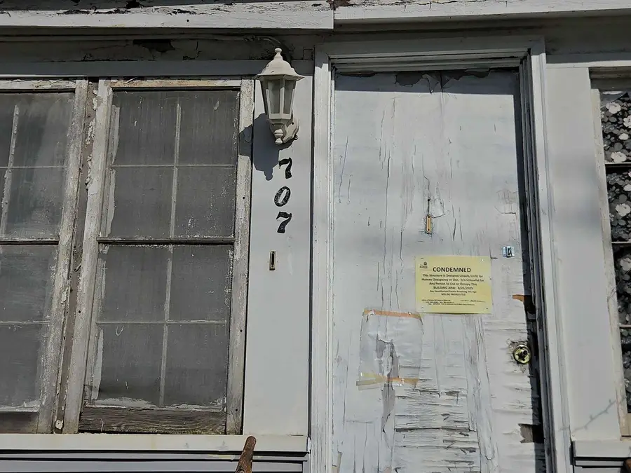 707 S Eaton Street, Albion, MI 49224 - #2