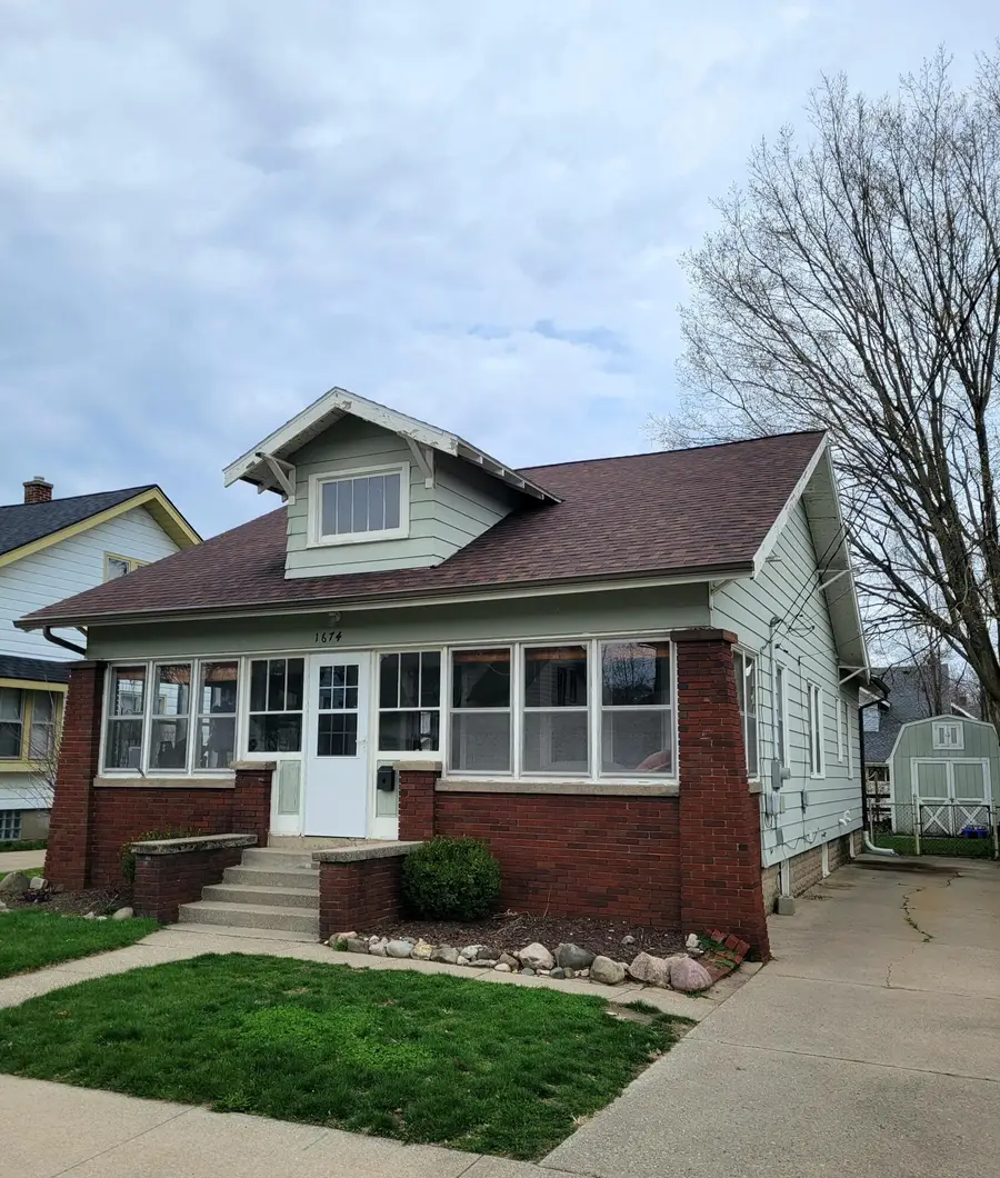 1674 Cleveland Avenue Sw, Wyoming, MI 49509 - #2
