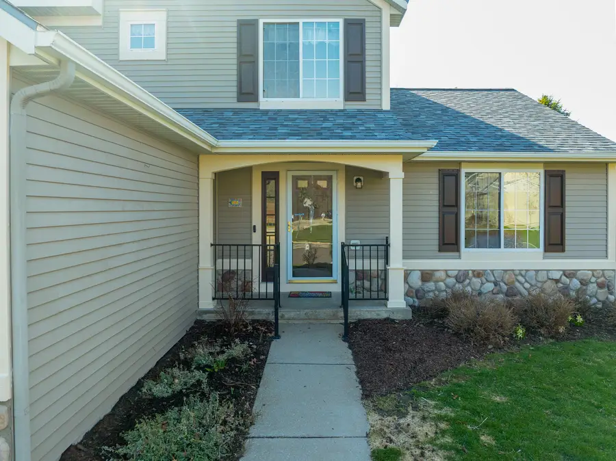 6779 Winter Creek Road, Norton Shores, MI 49444 - #3