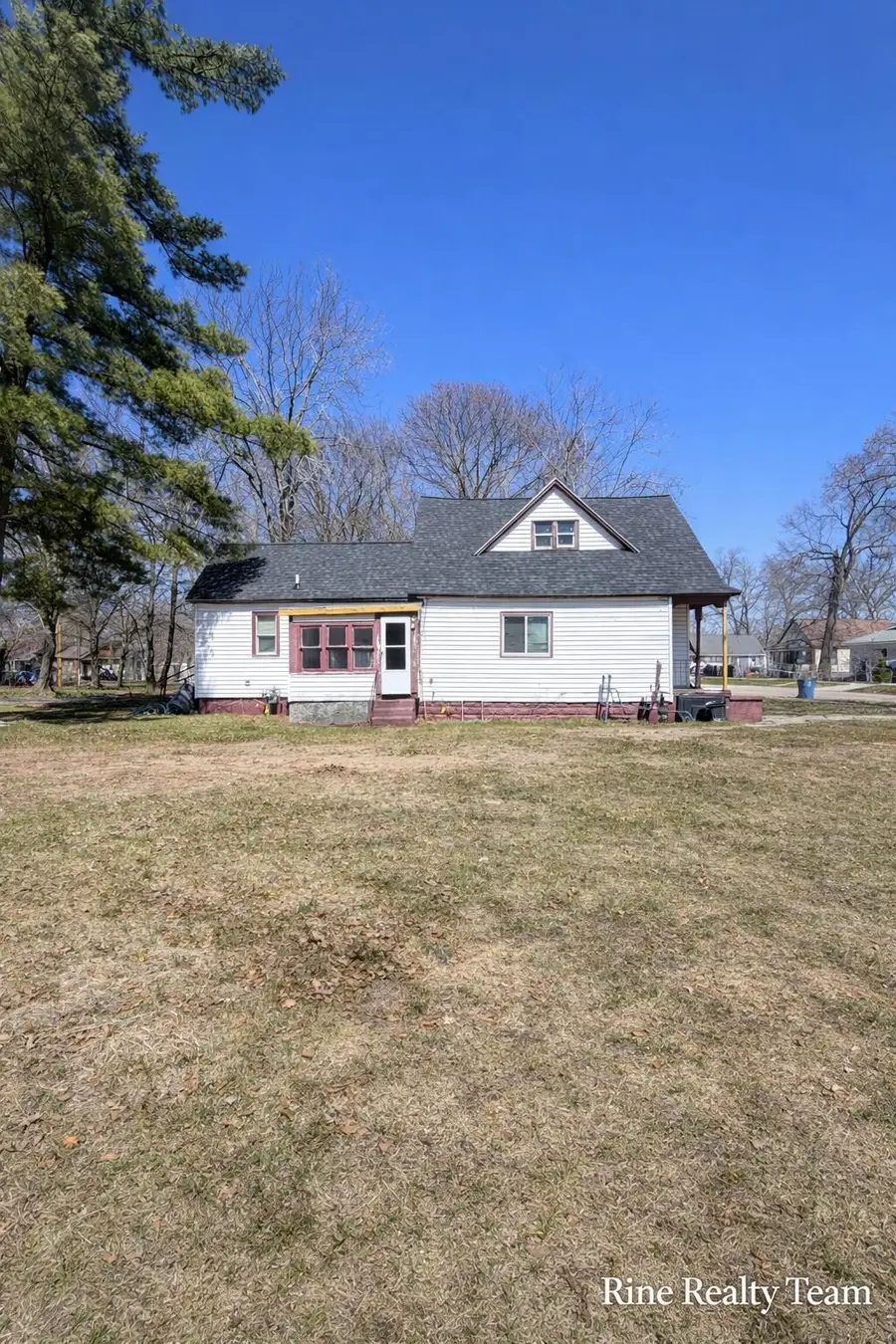 2337 6th Street, Muskegon, MI 49444 - #3