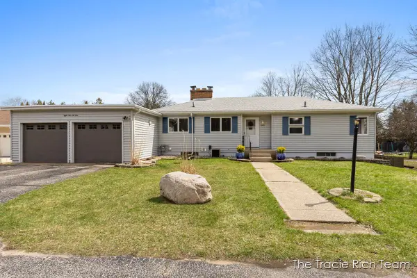 8121 S Youngman Road, Greenville, MI 48838
