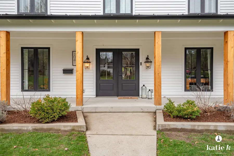 1041 Cambridge Drive Se, East Grand Rapids, MI 49506 - #3