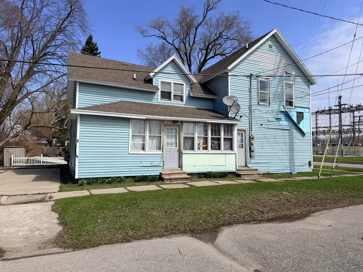 822 Vine Street, Manistee, MI 49660 - #1