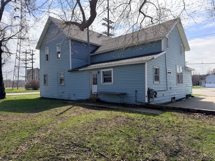 822 Vine Street, Manistee, MI 49660 - #2