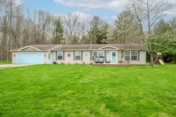 57601 70th Street, Hartford, MI 49057