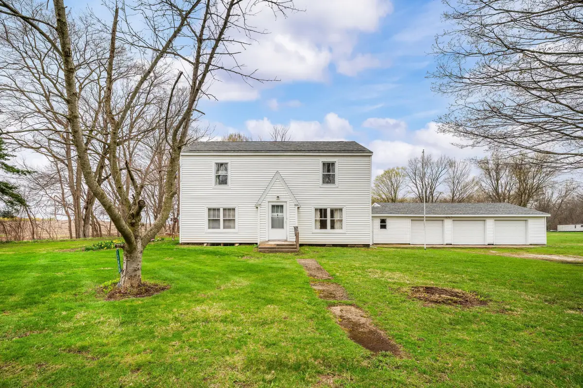 13690 Cleveland Avenue, Buchanan, MI 49107 - #1