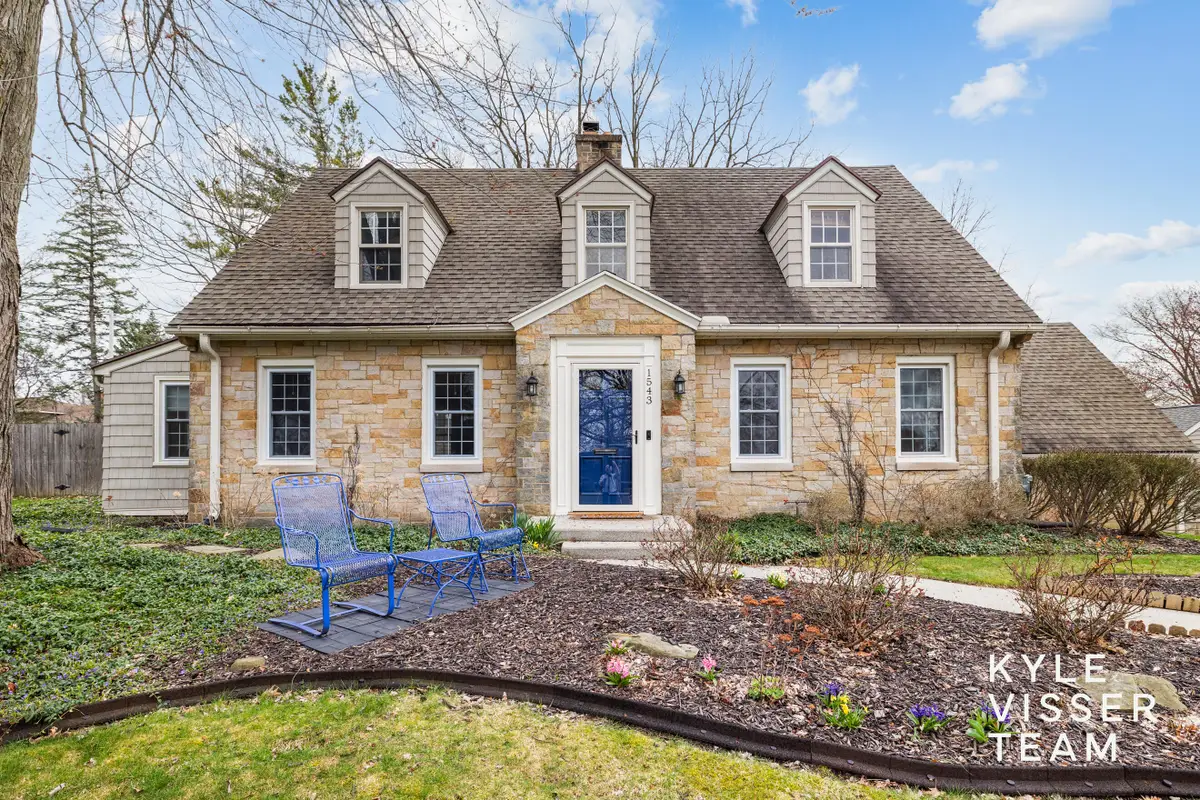 1543 Edgewood Avenue Se, East Grand Rapids, MI 49506 - #1