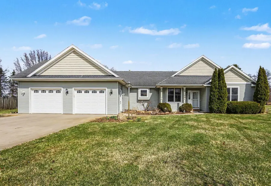 27580 Manchester Circle, Paw Paw, MI 49079 - #2