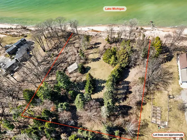 4973 S Lakeshore Drive, Ludington, MI 49431