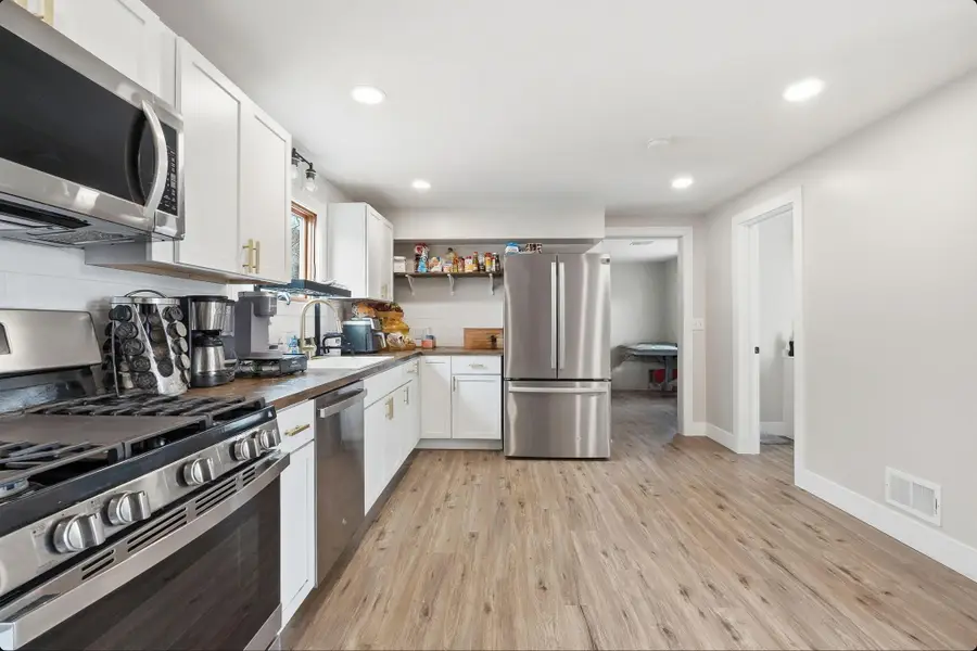 34 E Isabella Avenue, Muskegon, MI 49442 - #2