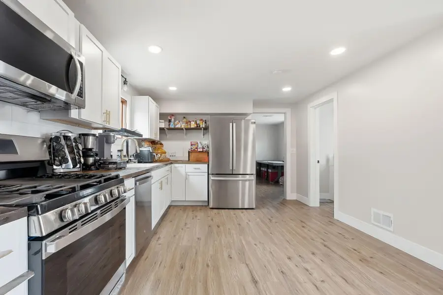 34 E Isabella Avenue, Muskegon, MI 49442 - #3