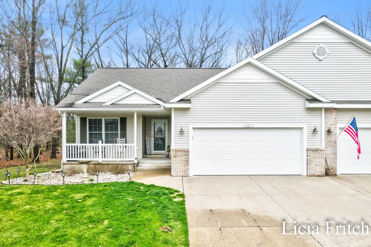 1527 W Addison Way, Muskegon, MI 49445 - #1