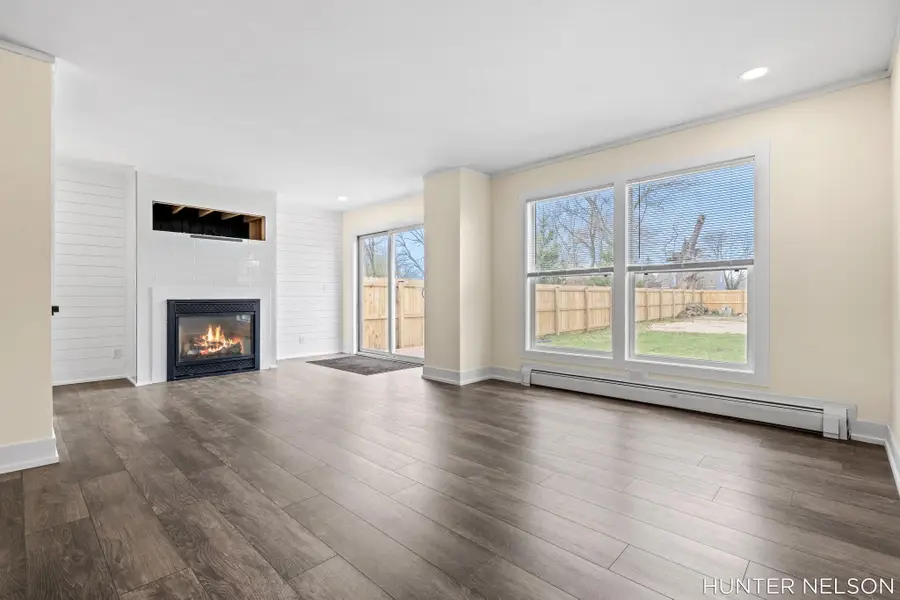 175 E Commerce Street, Grant, MI 49327 - #3